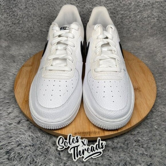 Nike Air Force 1 Low (GS) White Black Size 6.5Y = 8 Women CT3839-100 - Picture 3 of 7